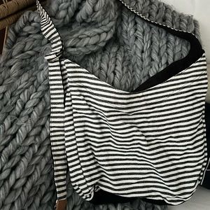 Thirty-one Retro Metro hobo bag.